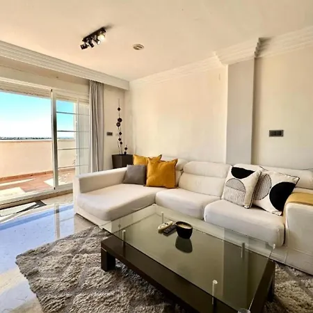 Moderno Con Preciosas Vistas Al Mar En Urbanizacion Con Piscina - Rio Real 11 2g شقة